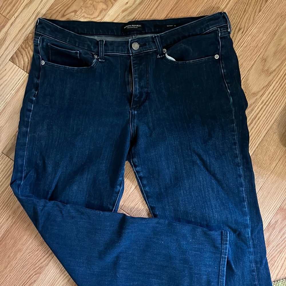 Banana Republic Skinny Dark Wash - Size 12